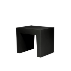CONCRETE SEAT RECYCLED BLACK