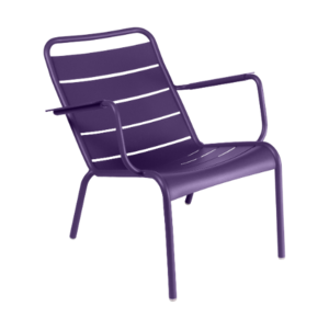 LUXEMBOURG / 4104 LOW ARMCHAIR Aubergine